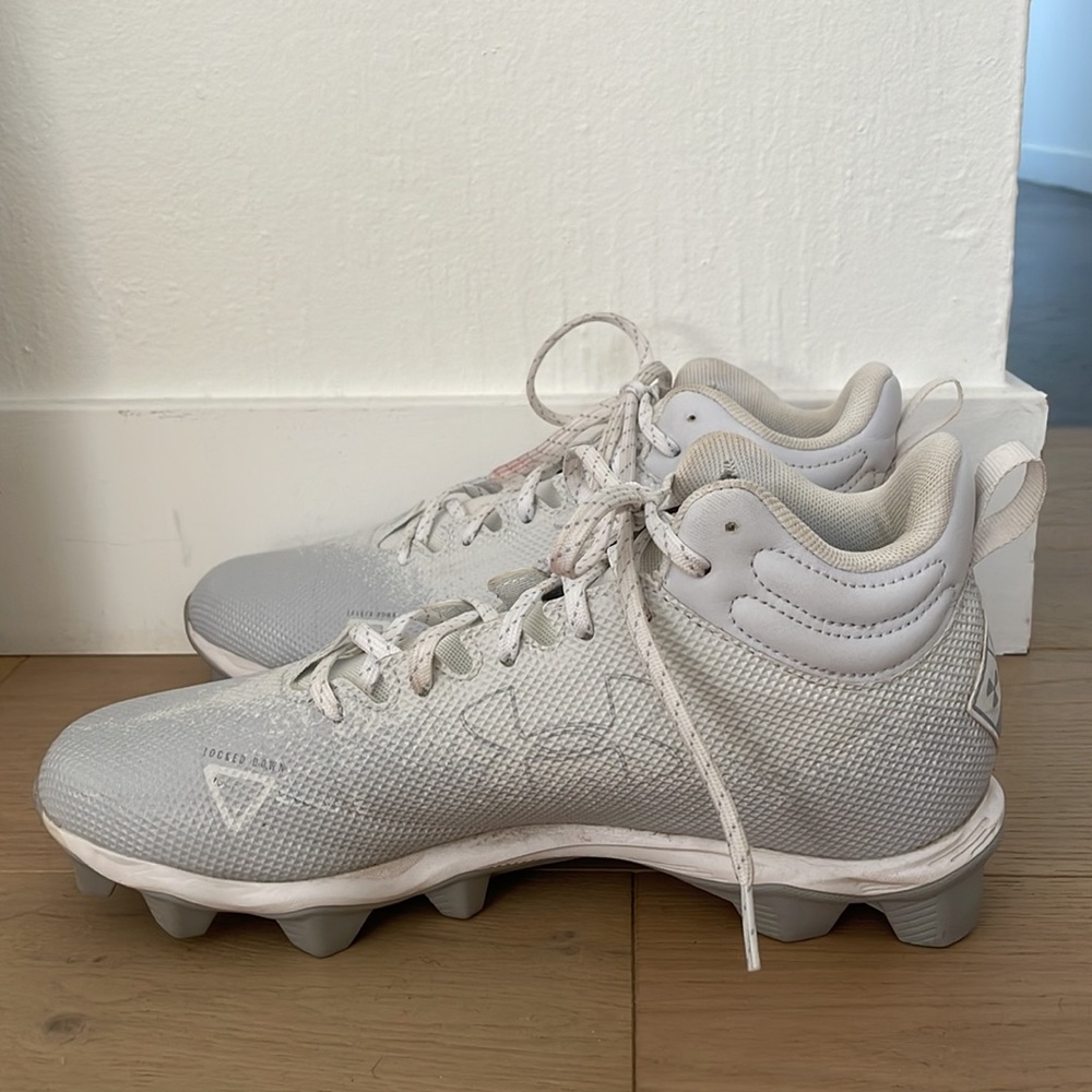 New Football Under Armour Cleats 10.5US Sport